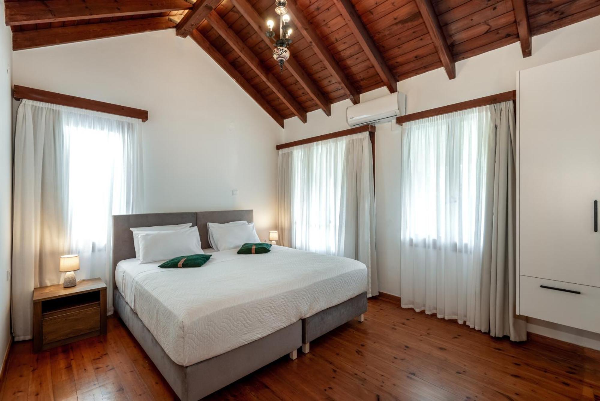 Chania Living Stories Villa With Piano Eksteriør bilde